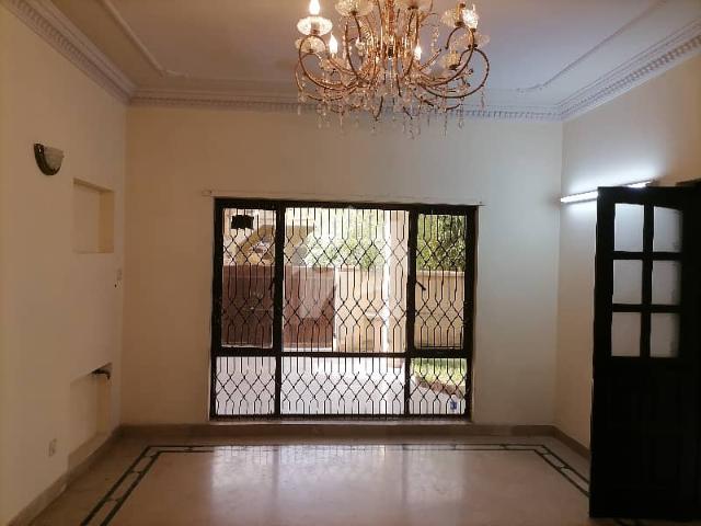 Prime Location Ideal Flat For Rent In Punjab Coop Housing Society
