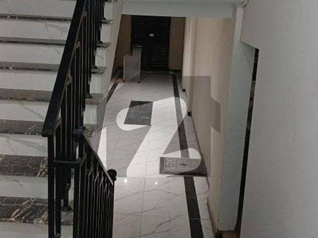 Prime Location Ideal Flat For Sale In Karachi Administration Employees Society