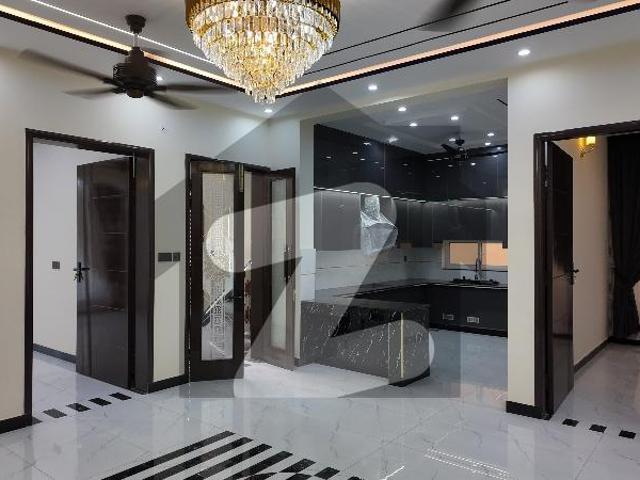Prime Location In Bismillah Housing Scheme Block B House Sized 10 Marla For Sale Bismillah Housing Scheme Block B