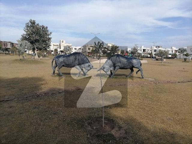 Prime Location In Buch Villas Phase 2 Hamid Block Residential Plot For sale Sized 5 Marla