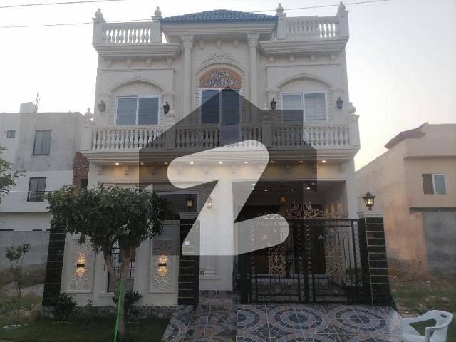 Prime Location In Central Park Block A1 5 Marla House For Sale