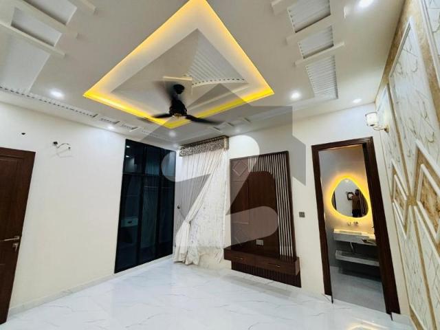 Prime Location In Citi Housing Society 10 Marla House For sale Citi Housing Society