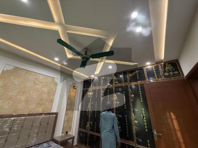 Prime Location In DHA Phase 1 House Sized 10 Marla For Sale Fully Furnished House DHA Phase 1