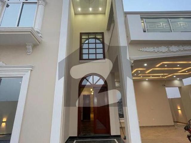 Prime Location In DHA Phase 1 Sector I 20 Marla House For Sale DHA Phase 1 Sector I
