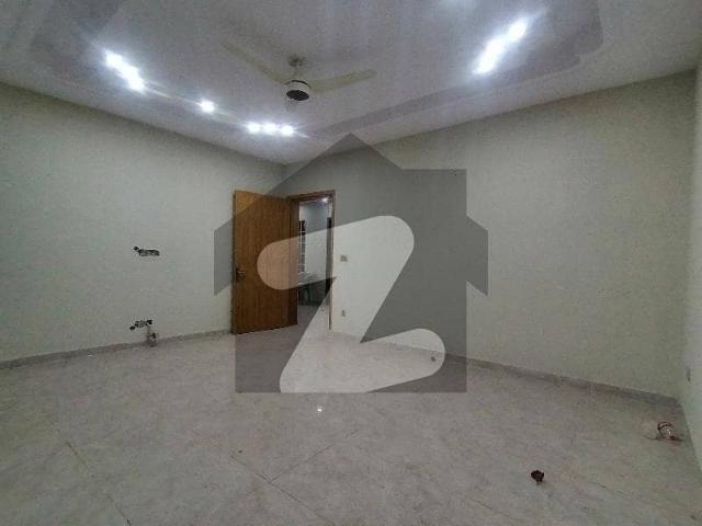 Prime Location In EME Society Block E Upper Portion For Rent Sized 20 Marla