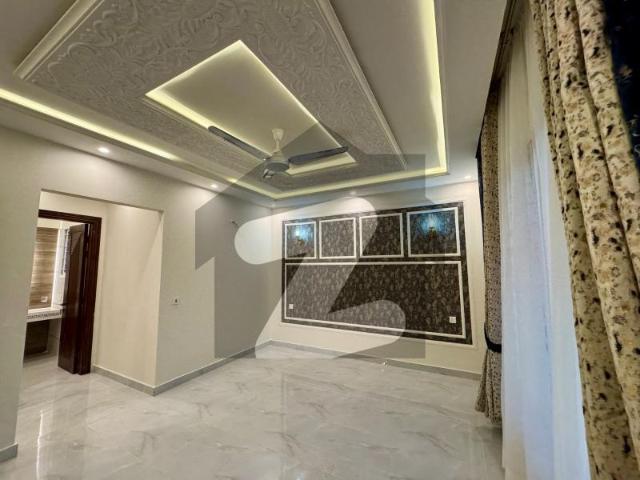 Prime Location In Royal Palm City House Sized 1 Kanal For sale Royal Palm City