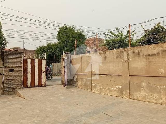 Prime Location Khawaja Islam Road 20 Marla House Up For rent