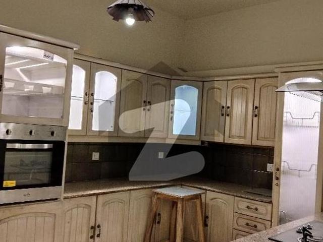 Prime location lush condition kanal house available for sale dha defence phase 1