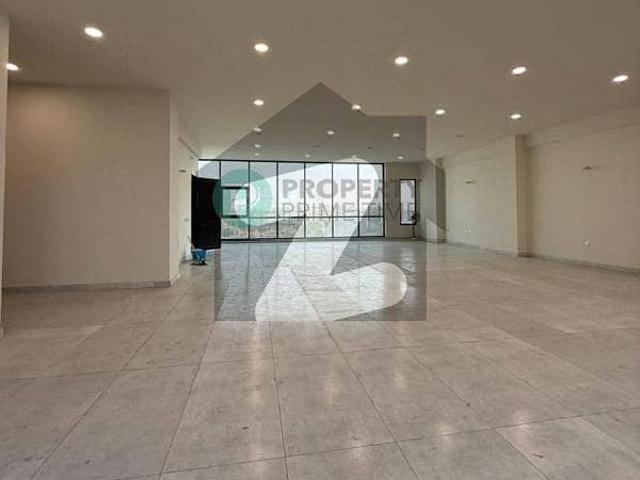 Prime location office for rent