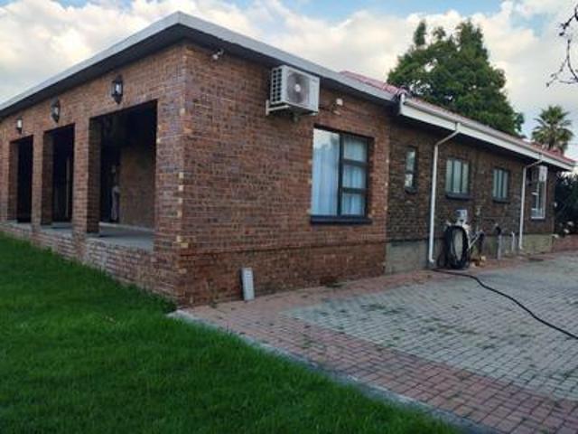 prime location, perfect home 4 bedro.
