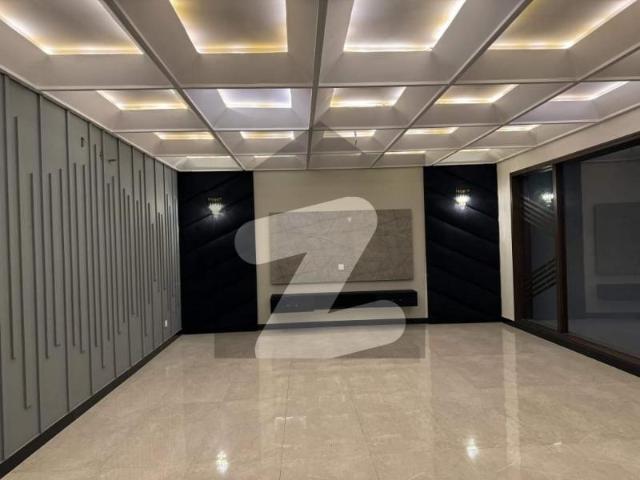 Prime location property available for rent in tipu sultan road
