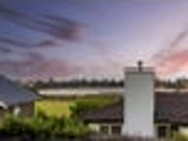 Prime location, quality and estuary views