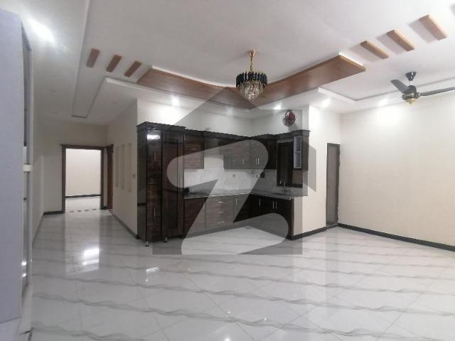 Prime Location Range Road House Sized 6 Marla Range Road