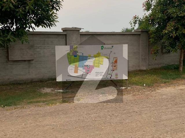 Prime Location Residential 1 Kanal Plot For Farmhouse In Lahore Greenz Block F