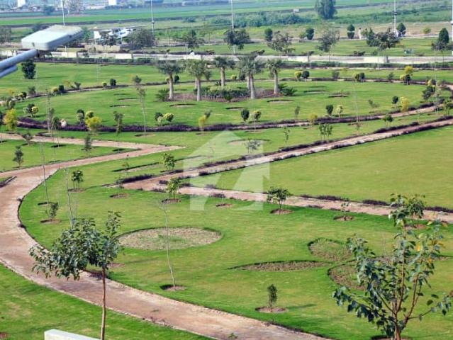 Prime Location Residential Plot Of 20 Marla Available For sale In Dream Gardens Phase 2 Inter City