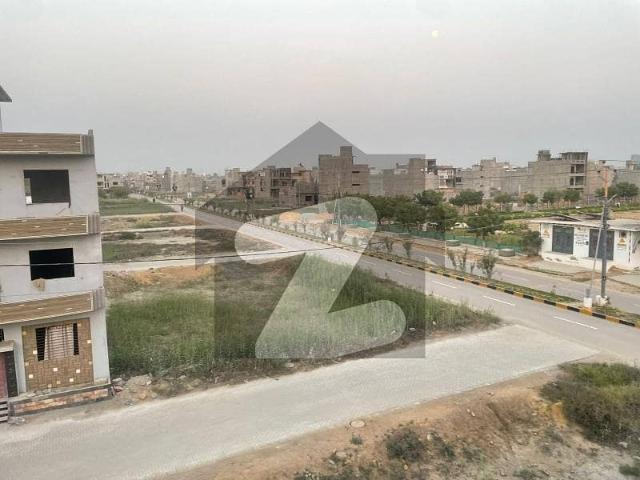 Prime Location Residential Plot In Sector 31 Punjabi Saudagar City Phase 2 Sized 120 Square Yards Is Available