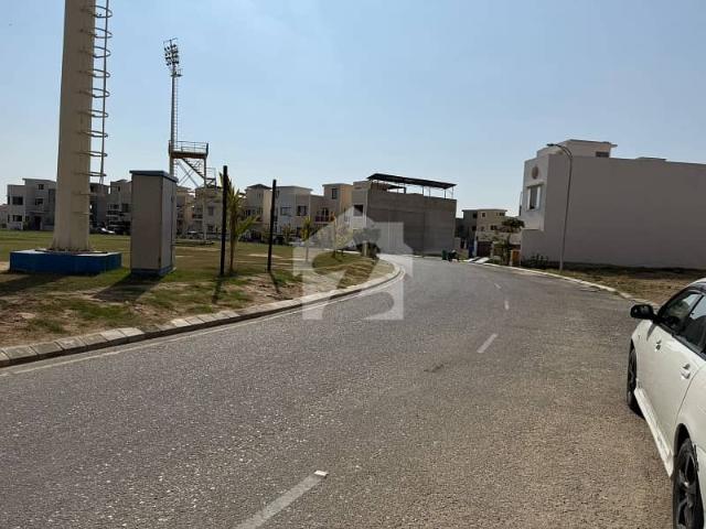 Prime Location sale A Residential Plot In Naya Nazimabad Prime Location