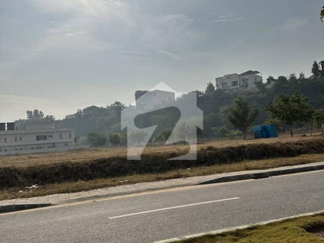 Prime location, south open + height 1 kanal plot dha 5 sector f
