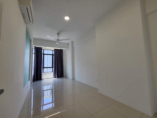 Prime LocationMont Residence For Sale Tanjung Tokong 2 Car Park