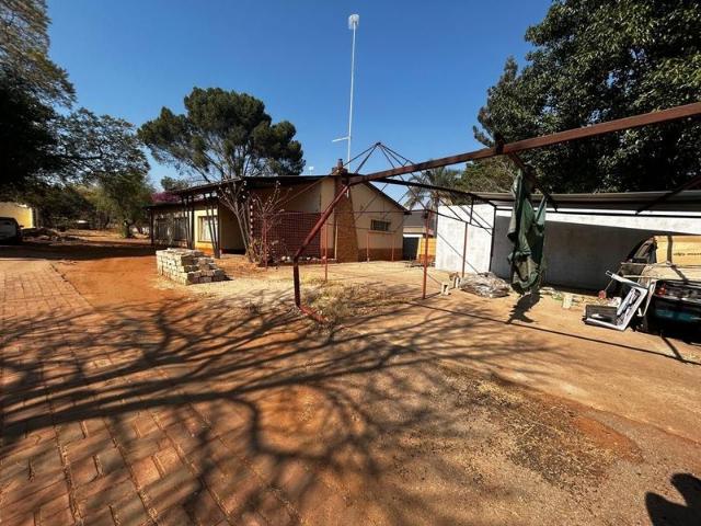 Prime opportunity with expansion potential in central town!