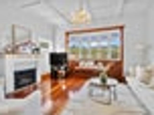 Elderly vendor relocating. Present all offers !