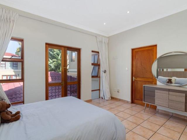 Prime position family home in the heart of Lonehill