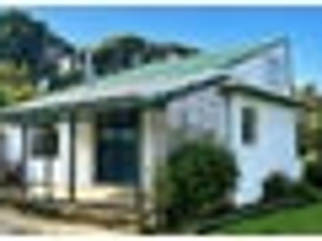 Prime Potential 979sqm: Renovate or Develop!