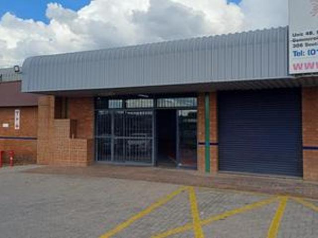 prime retail/ commercial unit to let.