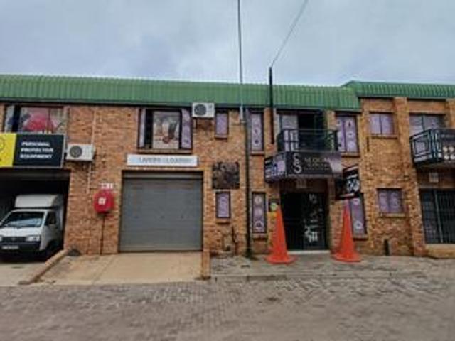 prime sectional title warehouse / re.