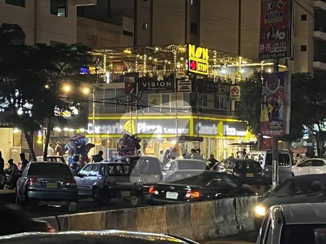 Prime Showroom For Sale Food Street, Five Star | Rented Property | High Footfall Location