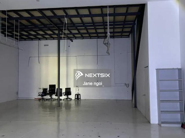Prime Strategic Space For Rent – Just Steps Away from MRT Kentonmen!