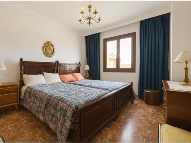 PRIMER PISO CON TERRAZA Y SOLARIUM ZONA ES BLANQUER