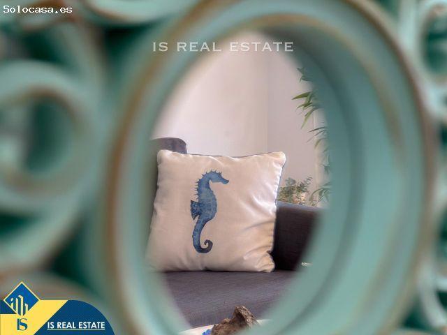 Primera Línea de Playa! Exclusivo apartamento con espectacular diseño e increíbles vistas al mar