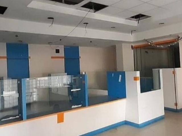 Primium Shworoom For Rent In Andheri West Link Road Dn Nagar Area 7200sqft Carpet Rent 22lacs Commercial Showroom 7200 Sq. Ft. in Andheri West Mumbai Listing ID: #10021