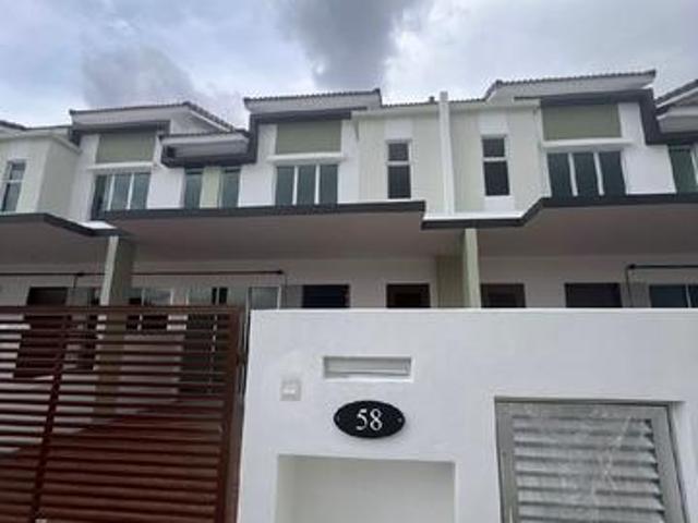 Primrose 2 Storey Terrace House Saujana KLIA
