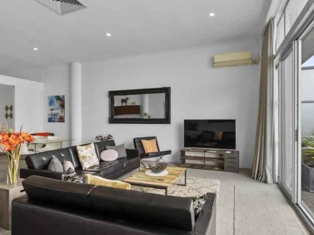 Princes Wharf Perfection!