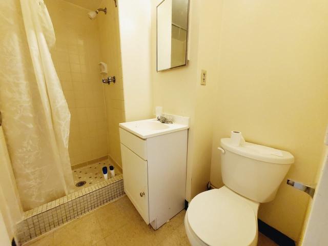Princess Towers 1 Bedroom Apartment for Rent at 401 Princess St, Kingston, ON K7L 5C9 Downtown Kingston