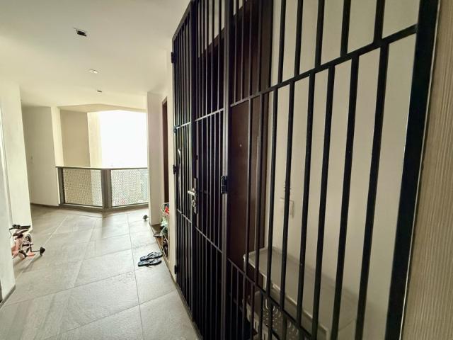 Principal Garden Condominium For Sale, $980,000, 1 Bed 1 Bath 484 sqft $2,025.00 psf