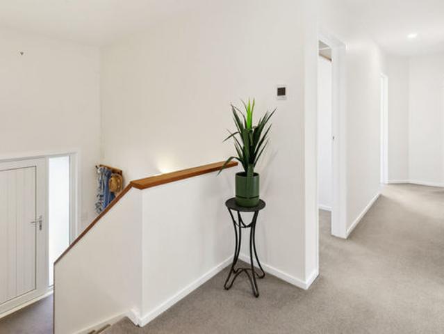 Pristine with panoramic views welcome home!