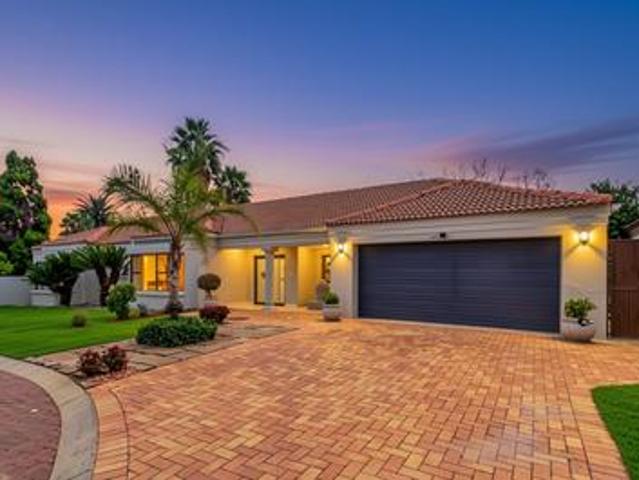 pristine single storey home in dainf.