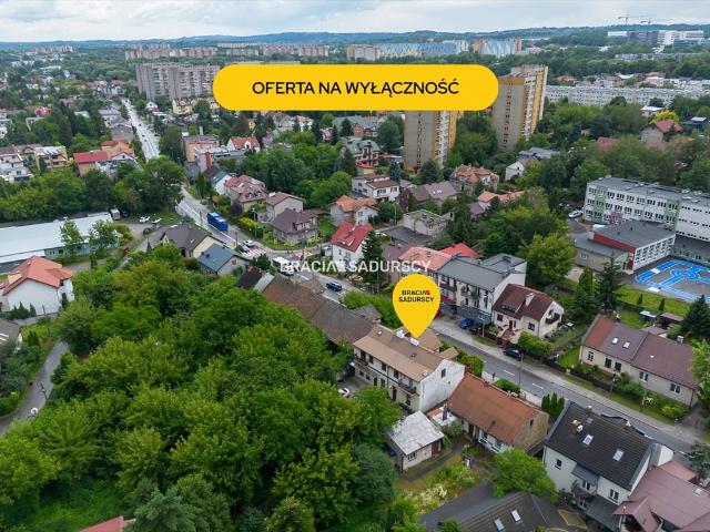 Do sprzedania przestronne mieszkanie 60 m² z prywatnym wejściem i piwnicą