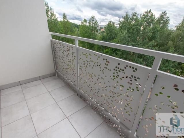 przytulna kawalerka po remoncie, balkon, ogród