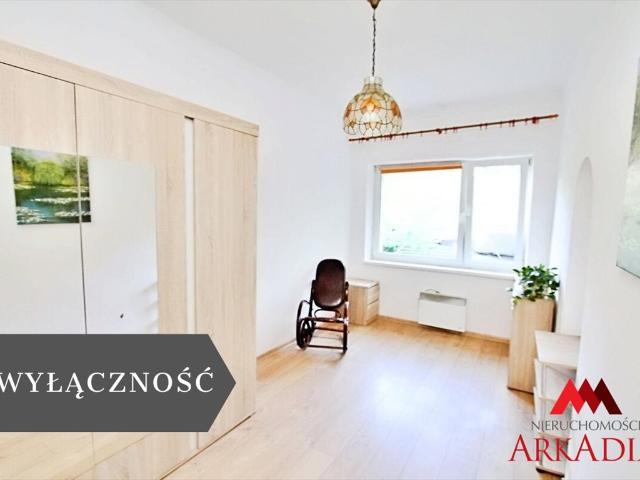 Przytulne 2 pokojowe mieszkanie w kamienicy w centrum