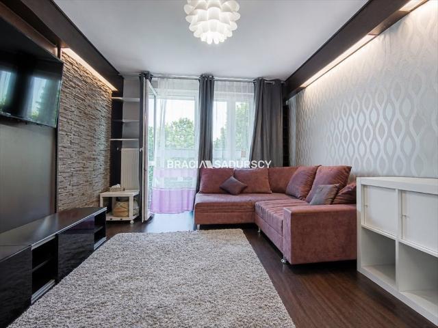 Przytulne 2 pokoje z balkonem i zielenią w Mistrzejowicach