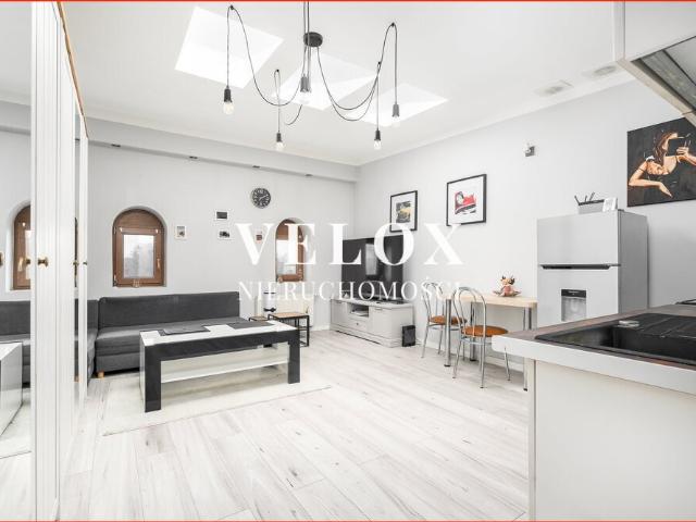 Przytulne 30,56 m² na ostatnim piętrze ciche i słoneczne