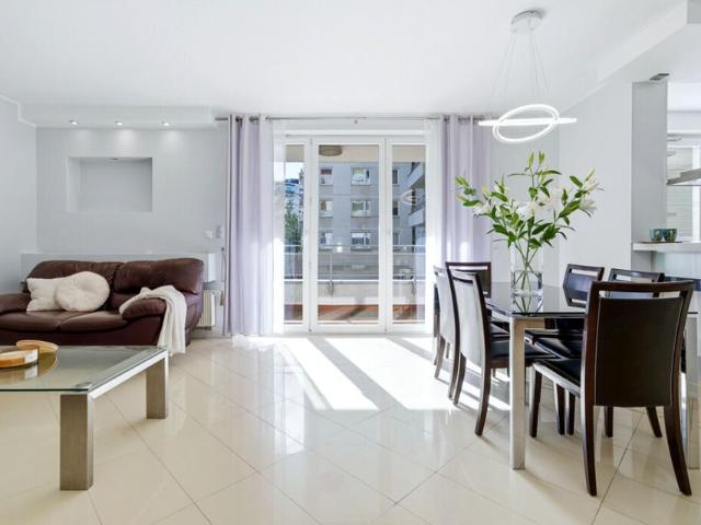 Przejazd 116,80 m², Warszawa