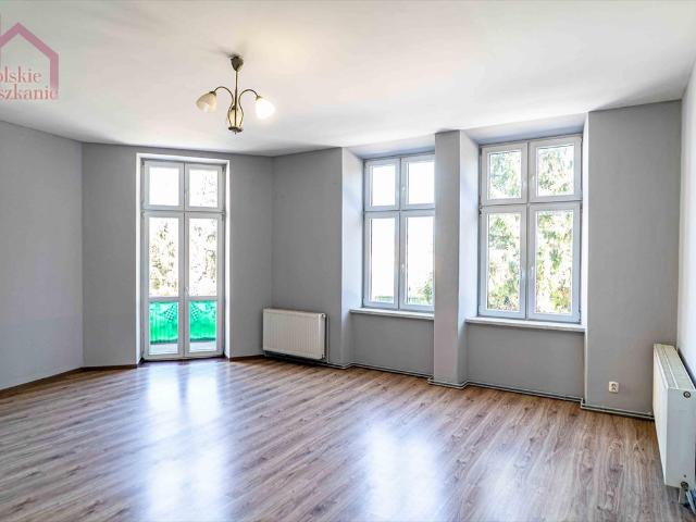 Przemyśl, 3 pokoje, balkon, odnowione, kamienica