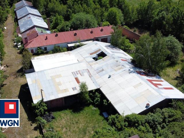 Przemysłowa nieruchomość 2670 m² z wyposażeniem i mediami