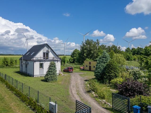 Przestronna działka 2827 m² z domem w Głuszynku