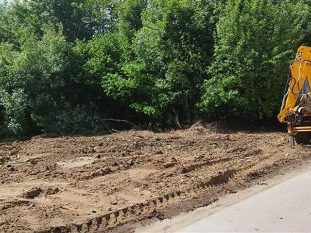 Przestronna działka 2900 m² z mediami i prywatnością